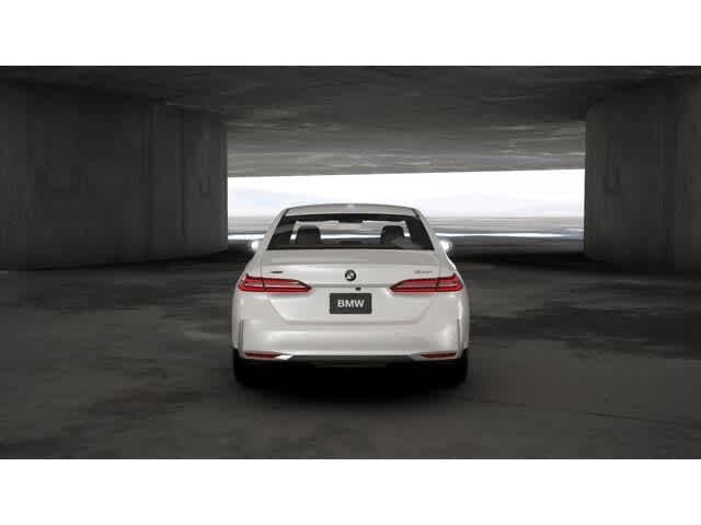 Thumbnail: 2026 BMW 5 Series - 5