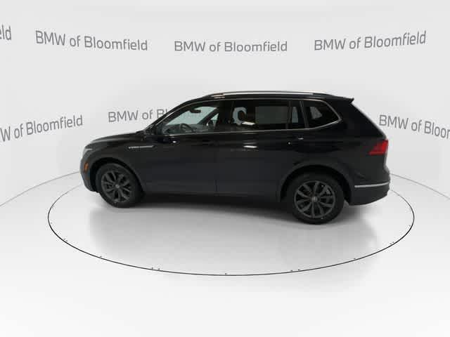 Thumbnail: 2023 Volkswagen Tiguan - 5