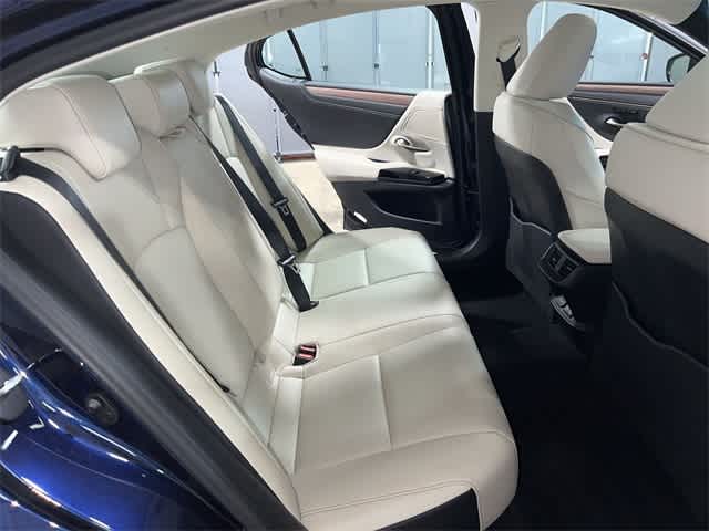 2023 Lexus ES 250 26