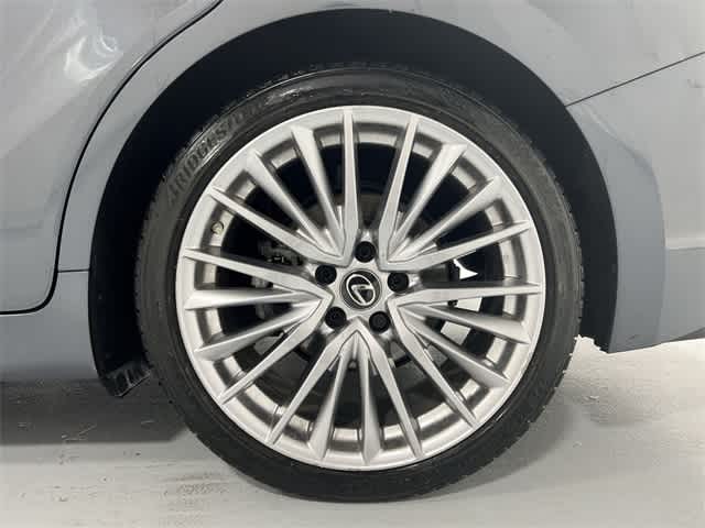 Thumbnail: 2022 Lexus IS - 18