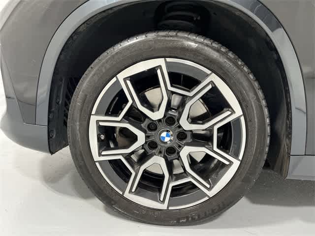 Thumbnail: 2023 BMW X1 - 18