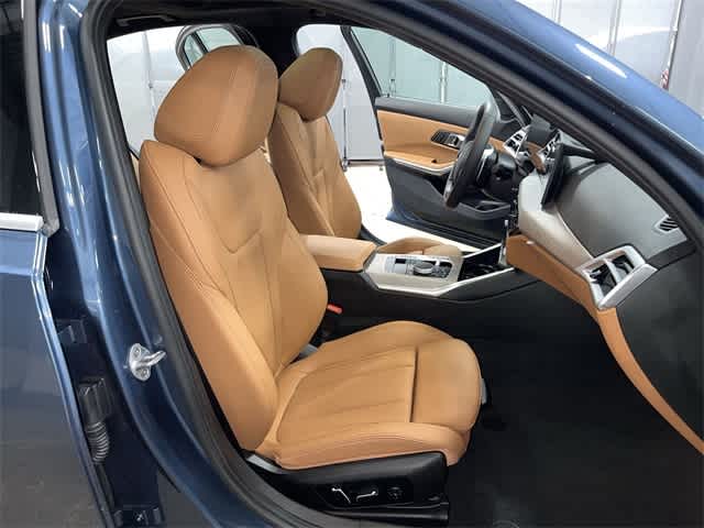 2025 BMW 3 Series 330i xDrive 27