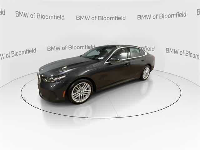 Thumbnail: 2025 BMW 5 Series - 4