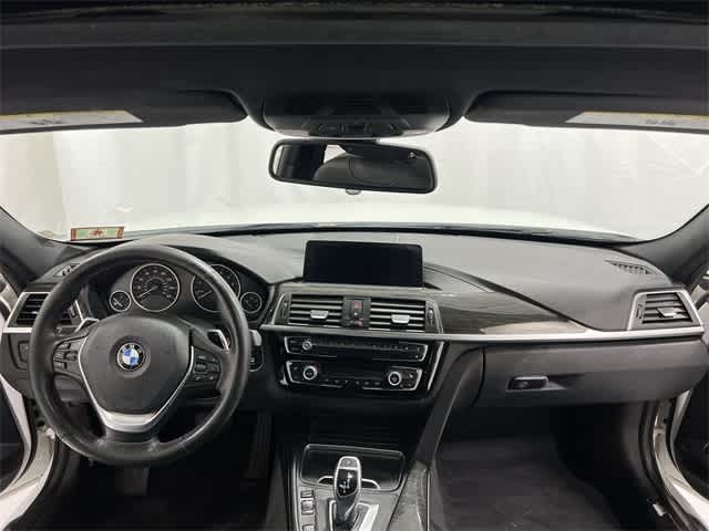 Thumbnail: 2018 BMW 3 Series - 20