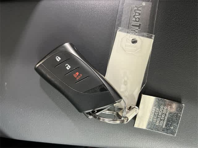 Thumbnail: 2019 Lexus UX - 33