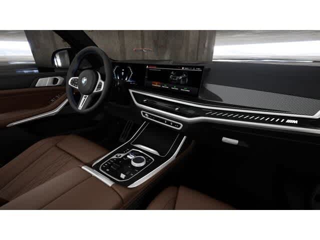 2026 BMW X7 M60i 14