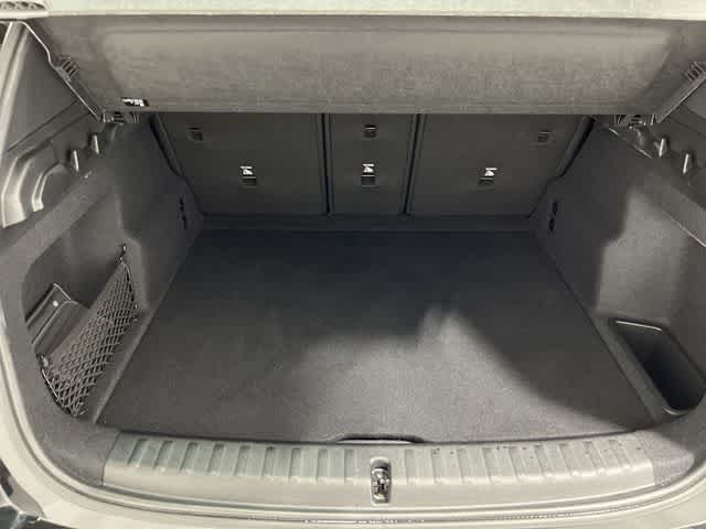 Thumbnail: 2025 BMW X1 - 32