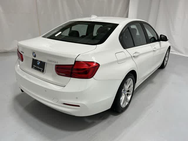 Thumbnail: 2017 BMW 3 Series - 14