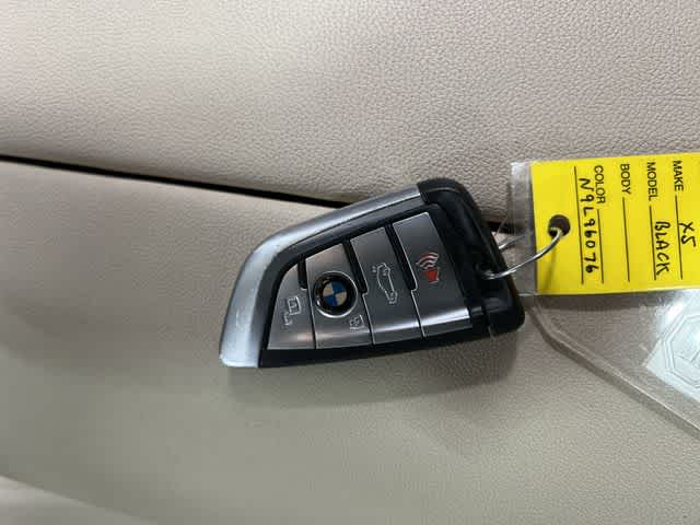 Thumbnail: 2022 BMW X5 - 33