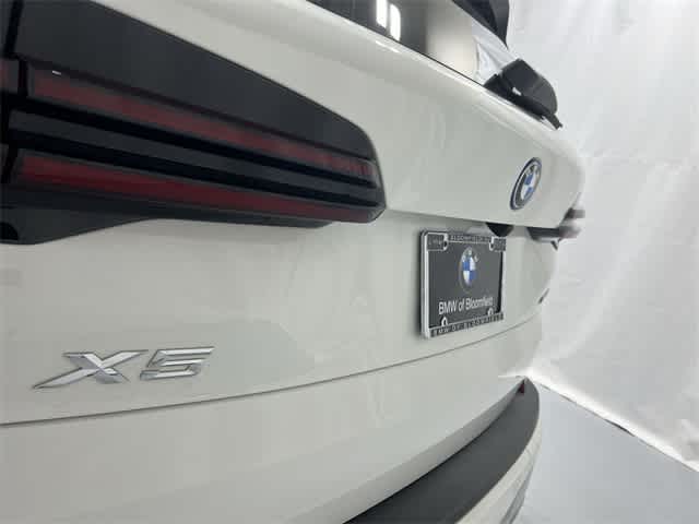 Thumbnail: 2026 BMW X5 - 17