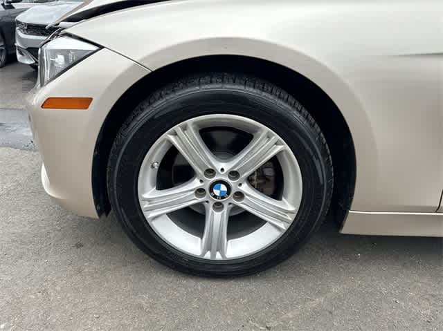 2014 BMW 3 Series 320i xDrive 12