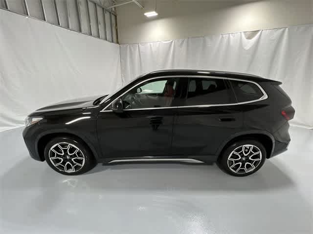 Thumbnail: 2025 BMW X1 - 11