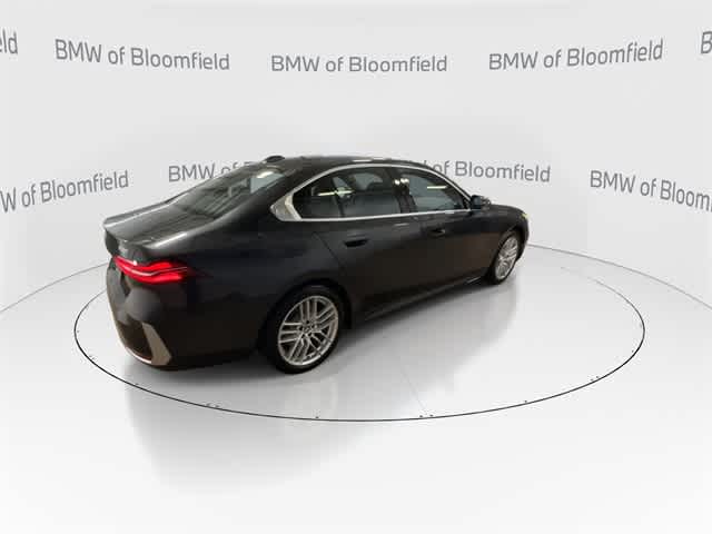 Thumbnail: 2025 BMW 5 Series - 8