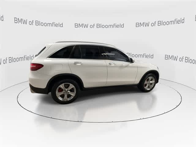 Thumbnail: 2017 Mercedes-Benz GLC - 8