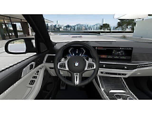 Thumbnail: 2026 BMW X7 - 13