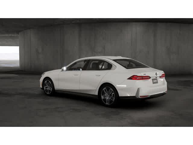 Thumbnail: 2026 BMW 5 Series - 2