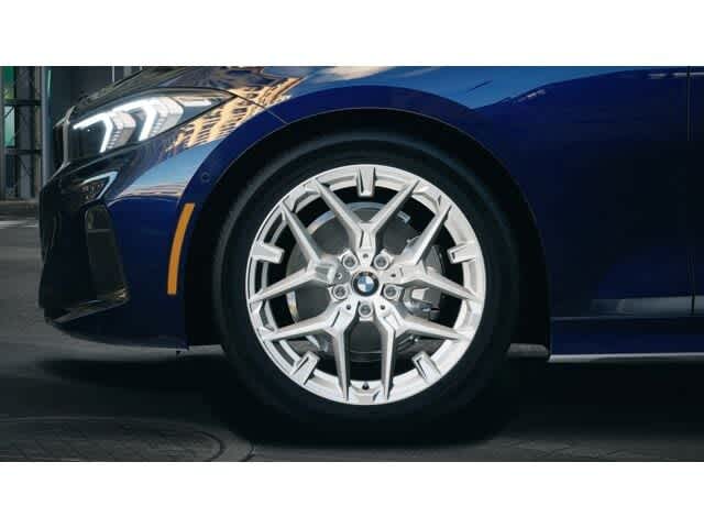 Thumbnail: 2026 BMW 3 Series - 7