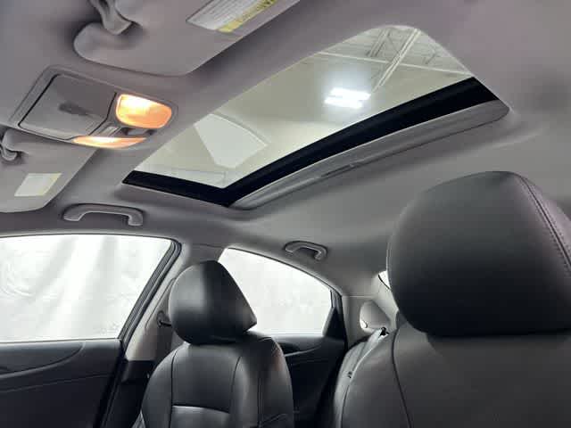 Thumbnail: 2013 Hyundai Sonata - 23