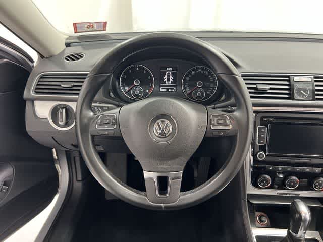 Thumbnail: 2013 Volkswagen Passat - 27