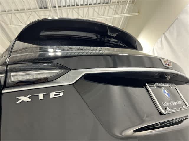 Thumbnail: 2023 Cadillac XT6 - 17