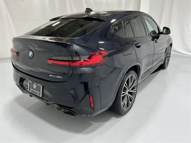 Thumbnail: 2023 BMW X4 - 14