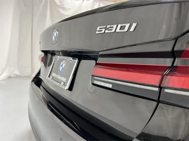 Thumbnail: 2023 BMW 5 Series - 17