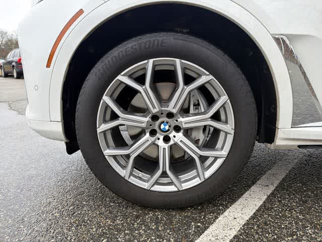 Thumbnail: 2021 BMW X7 - 16