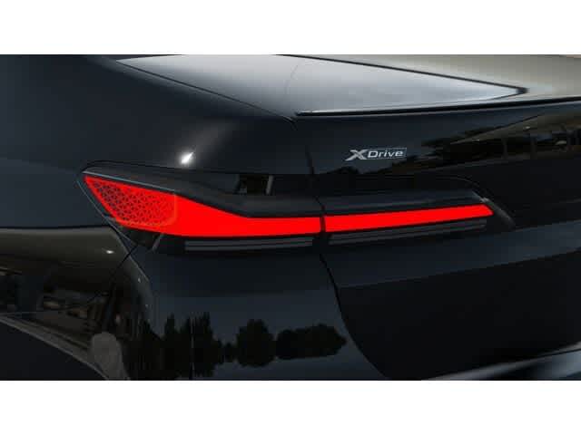 2025 BMW 7 Series 760i xDrive 8