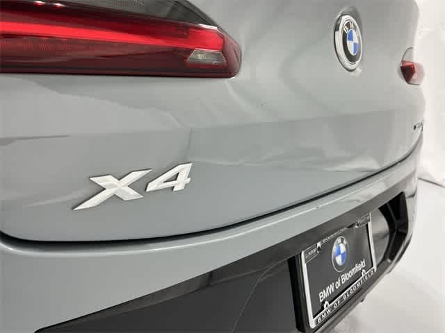 Thumbnail: 2022 BMW X4 - 17