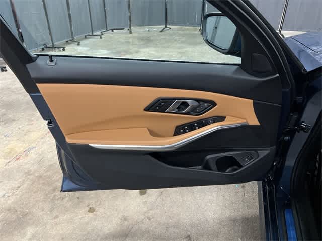 2025 BMW 3 Series 330i xDrive 36