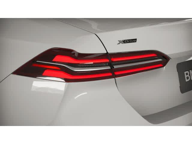 Thumbnail: 2026 BMW 5 Series - 8