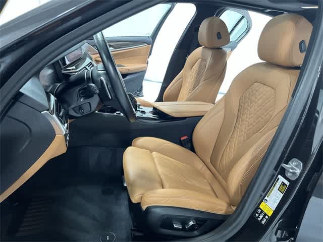 Thumbnail: 2022 BMW 5 Series - 21