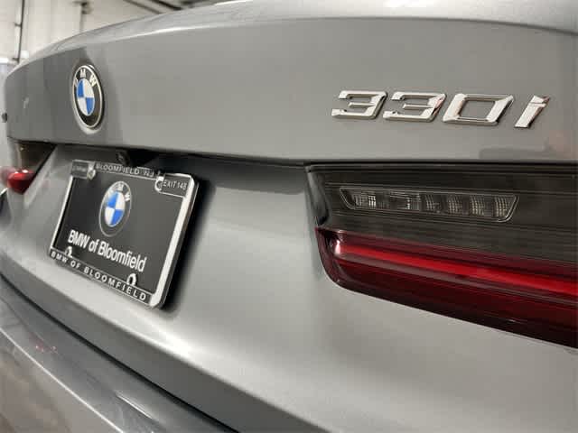 2024 BMW 3 Series 330i xDrive 18
