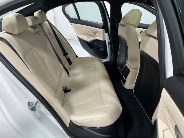 Thumbnail: 2025 BMW 3 Series - 24