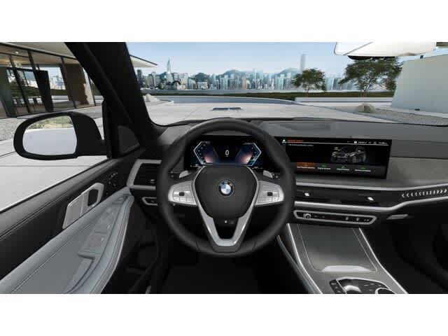 Thumbnail: 2026 BMW X7 - 13