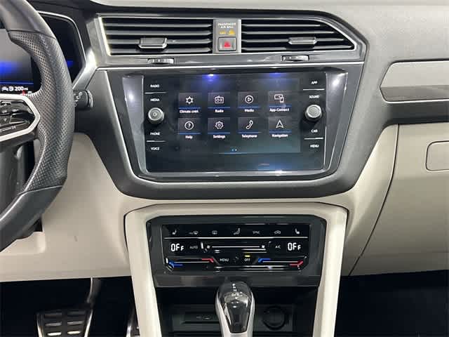 Thumbnail: 2022 Volkswagen Tiguan - 28