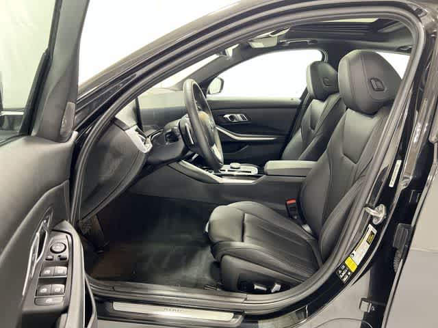 Thumbnail: 2023 BMW 3 Series - 10