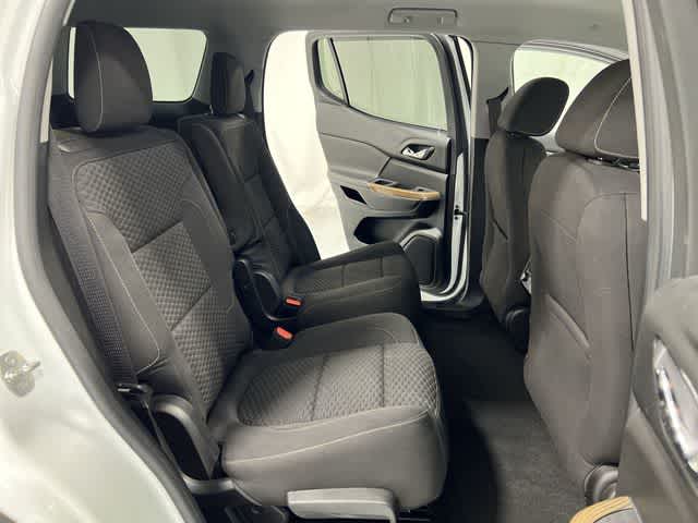 Thumbnail: 2017 GMC Acadia - 24