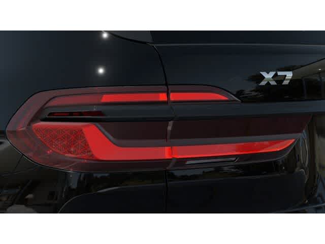 Thumbnail: 2026 BMW X7 - 8