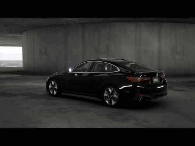 Thumbnail: 2025 BMW i4 - 2