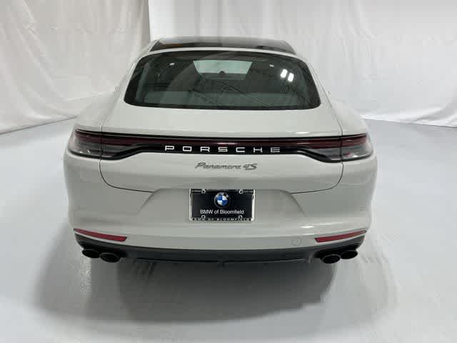 Thumbnail: 2022 Porsche Panamera - 13
