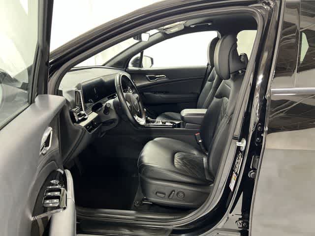 Thumbnail: 2023 Kia Sportage - 10