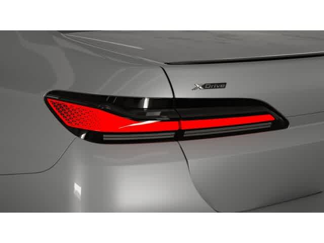 2025 BMW 7 Series 740i xDrive 8