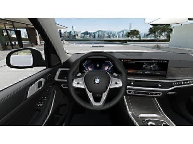 Thumbnail: 2026 BMW X7 - 13
