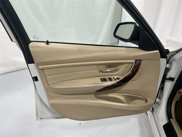 Thumbnail: 2014 BMW 3 Series - 34