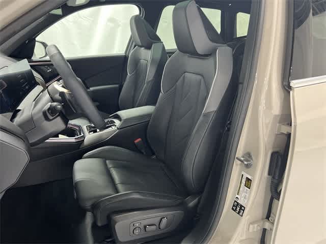 Thumbnail: 2025 BMW X3 - 21