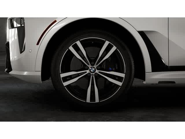 2026 BMW X7 M60i 7