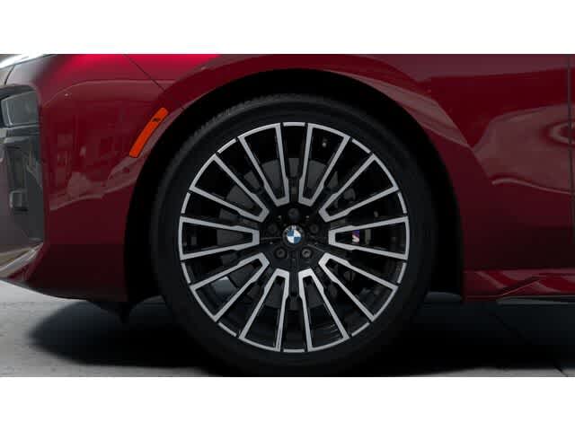 Thumbnail: 2025 BMW 7 Series - 7