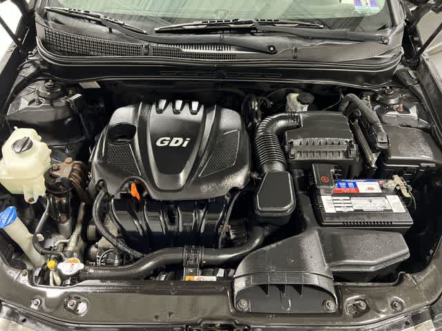 Thumbnail: 2013 Hyundai Sonata - 19