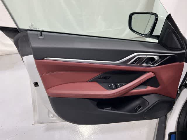 Thumbnail: 2023 BMW i4 - 35